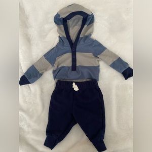 Carter's Newborn 2 Piece Set
